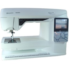 Husqvarna Viking Opal 690Q