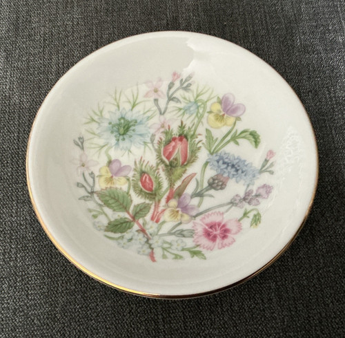 Aynsley wild tudor bone - tudor, china