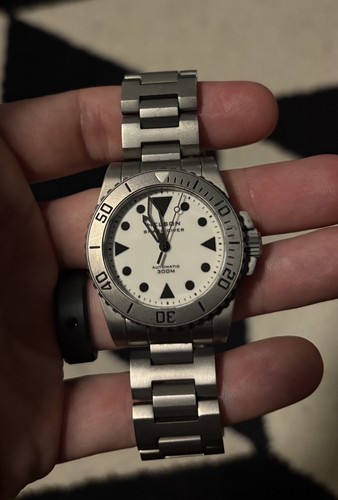 Helson shark diver - helson,