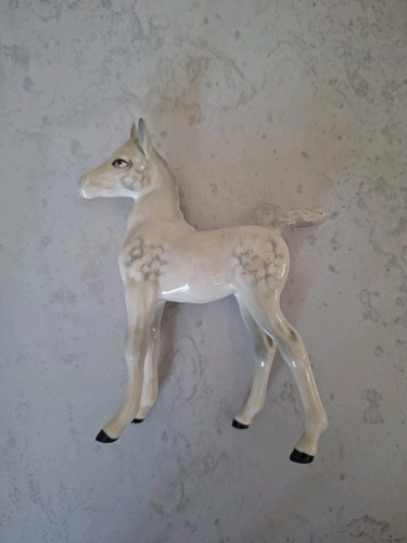 Royal doulton da80 foal - royal,