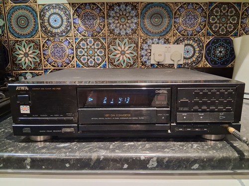 Aiwa 700 compact disc cd - aiwa,
