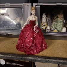 Rare Coalport "Grand Finale" Figurine. No. 913