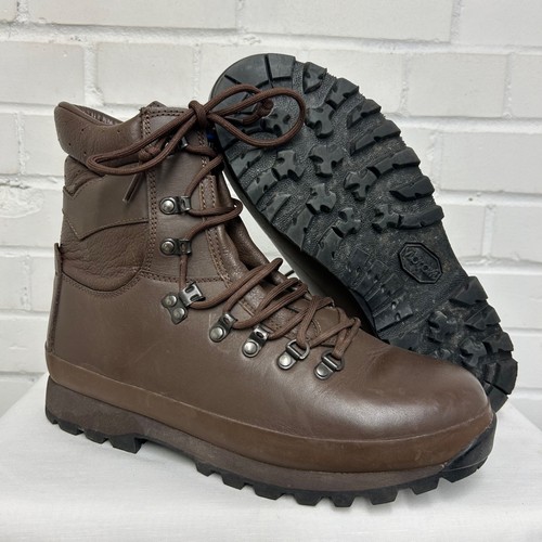 Altberg defender boots 9 - boots,