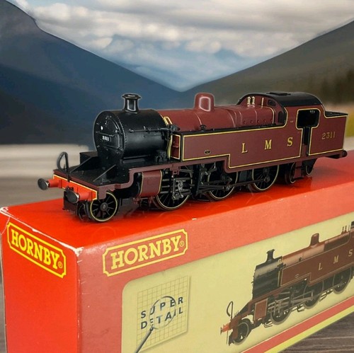 Boxed hornby r2224 - hornby,