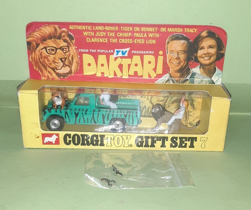 Corgi gift set - corgi, daktari