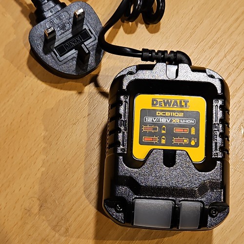 Dewalt dcb1102 12v - dcb1102, 12v/18v