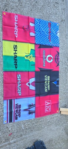 Iconic manchester united - iconic,