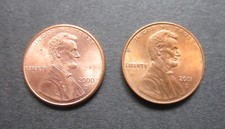USA  PAIR OF VERY COLLECTABLE CONSECUTIVE  LINCOLN ONE CENT COINS  2000D & 2001D