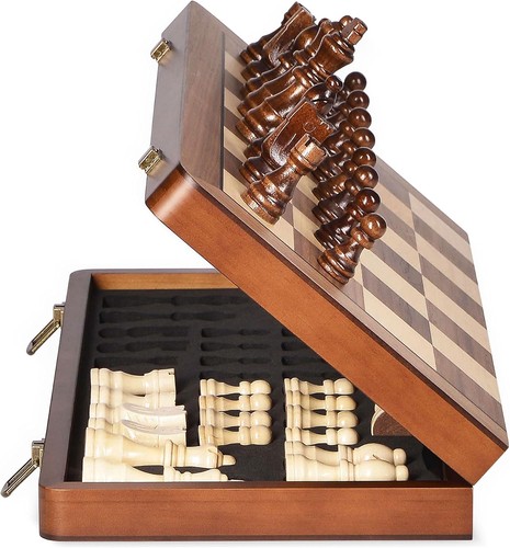 Wooden magnetic chess set - 15",
