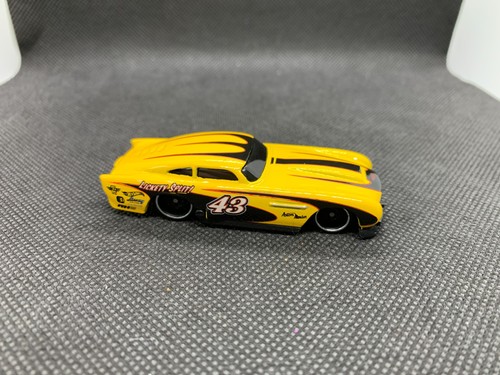 Hot wheels aston martin - hot,