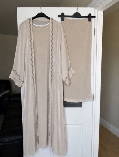 Champagne cream size open - 52,