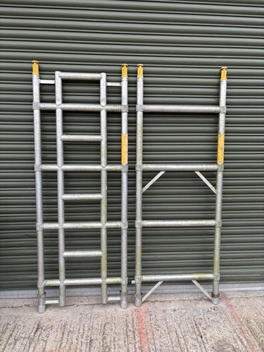 Pair euro narrow scaffold - of,