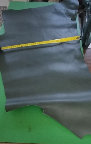 Dark green leather offcut - green,