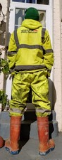 yellow HI VIS work safety vest