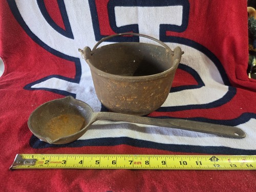 Vintage cast iron lead - cast,