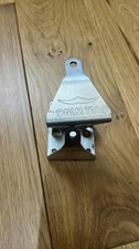 gullwing support
