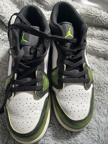 Nike air jordan mid - se, size