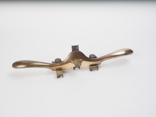 Lie nielsen bronze beading - #66,