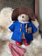 Vintage Gabrielle Designs Paddington Bear 1981 original hat, label and boots 