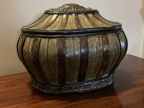 Large vintage decorative - large,