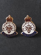 Kings Crown Veteran pin badges