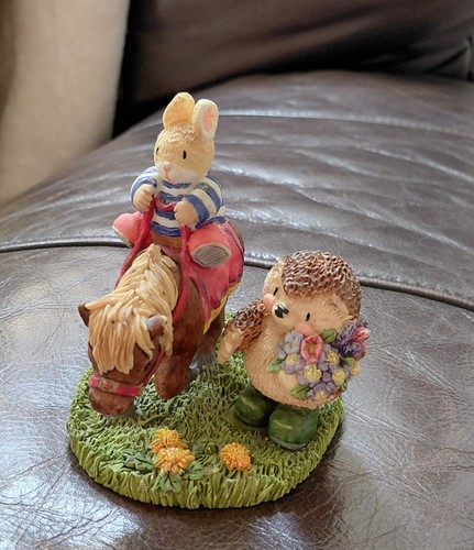 Country companions figurine - country,