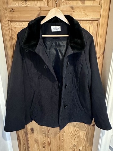 Eastex black quilted fur - , trim
