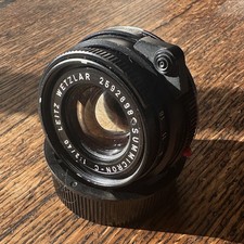 Leica Leitz 40mm F2 Summicron-C Lens  Made in Germany Leica Rubber Hood & Caps