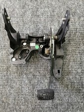 CHEVROLET CRUZE 1.6L 2010-2016 AUTOMATIC BRAKE PEDAL HOUSING ASSEMBLY 13331976