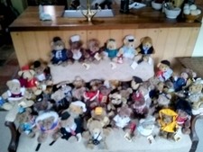 42 Teddy's In Excellent