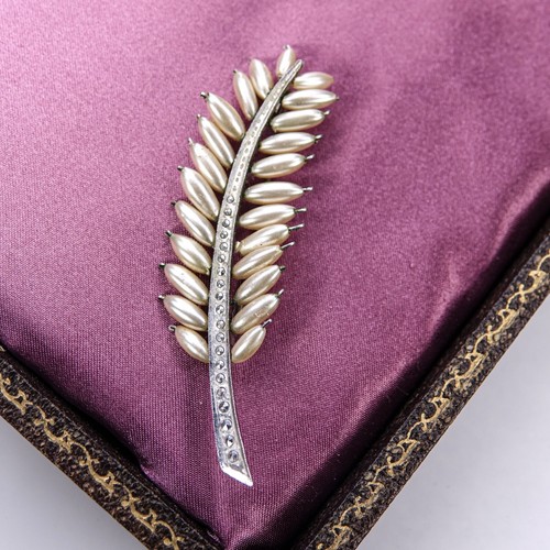 Vtg faux pearl - vtg, fern