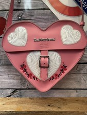 Dr Martens Valentines Pink