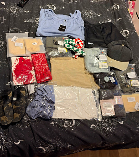 Mixed clothing accessories - clothing, &