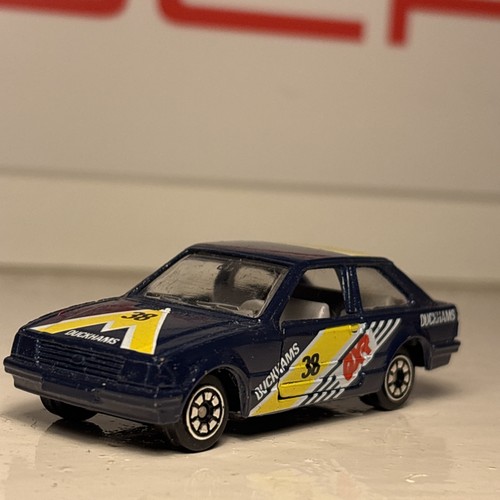 Corgi juniors ford escort - corgi,