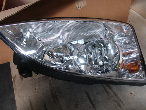 1435621 front right halogen - 1435621,