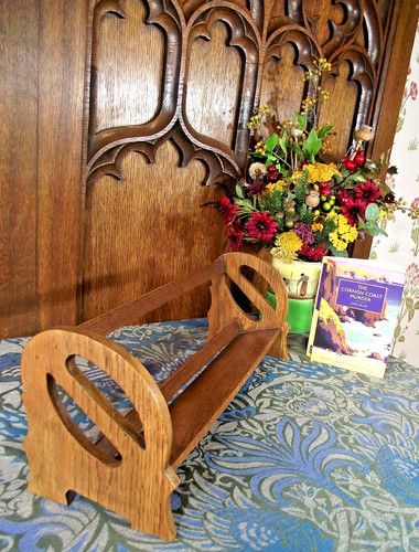 Arts and crafts - arts, bookcase