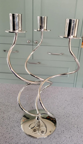 Silver metal triple - triple, twist