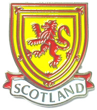 Scotland Lion Rampant pin badge - Free postage