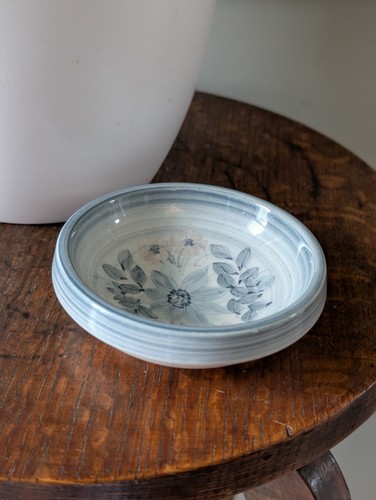 Vintage jersey pottery hand - jersey,