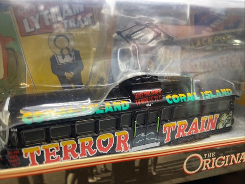 Corgi blackpool tram om44002 - blackpool,