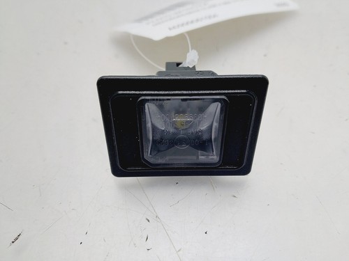 A0999061504 license light