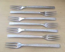 Set of 7 Viners Studio Table Forks. Gerald Benney. 20cms.