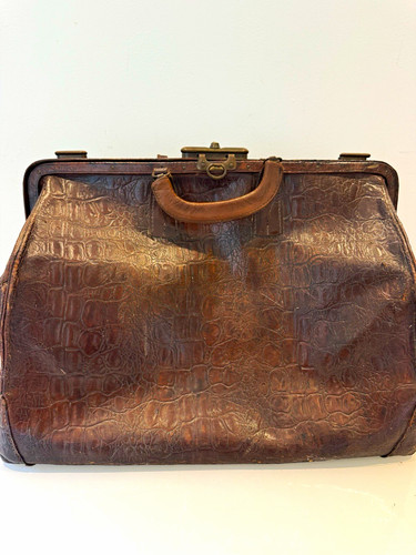 True vintage brown leather - brown,