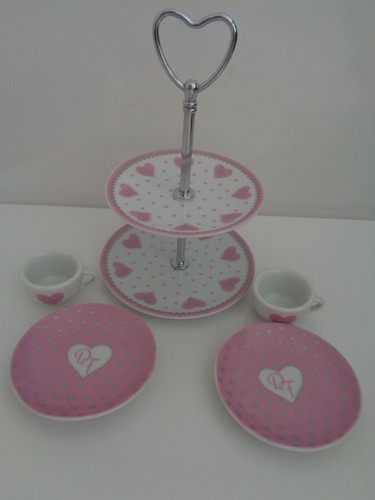 Design friend dolls cake - friend,