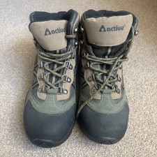 Ladies Walking Boots Size 6