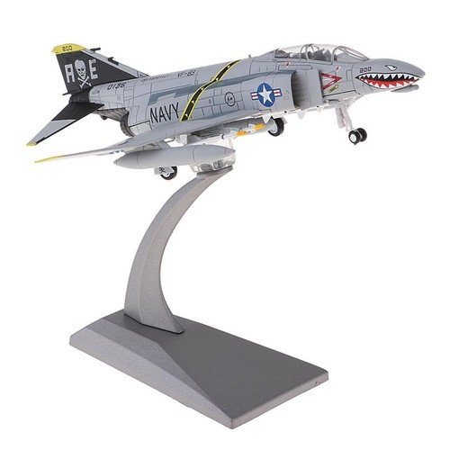 100 diecast airplane - 1/100,
