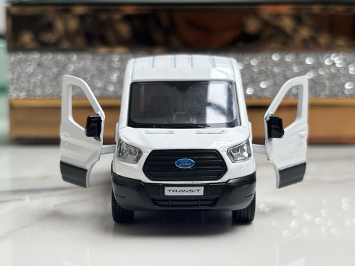 White ford transit - ford,