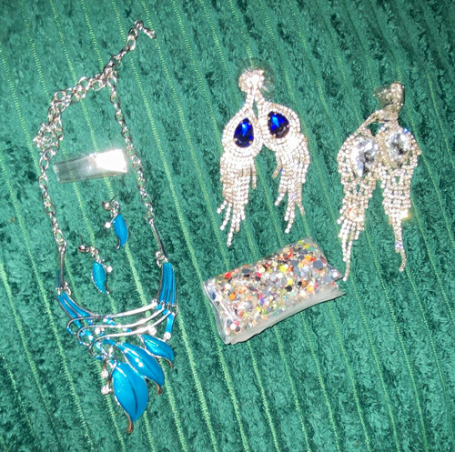Women costume jewellery - women’s,
