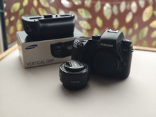 Samsung NX1 Mirrorless Camera With 16-50mm Power Zoom Lens & Rare Vertical Grip