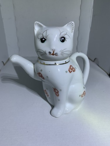 Vintage lucky cat teapot - cat,